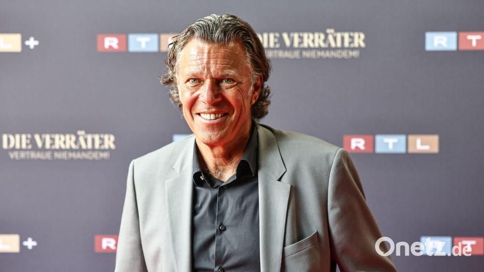 Ex-Schiedsrichter Urs Meier fand den psychologischen Beistand am Ende doch ganz hilfreich. Bild: Oliver Berg/dpa