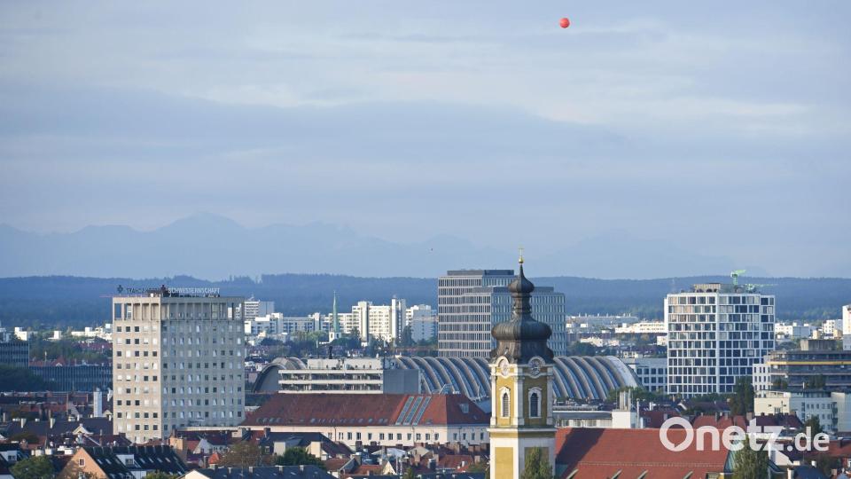 So hoch sollen die Gebäude werden. (Archivbild) Bild: Tobias Hase/dpa