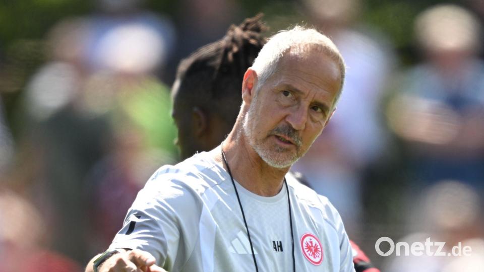 Grassau statt Amerika: Die Eintracht blieb in Deutschland. (Archivbild) Bild: Florian Wiegand/dpa