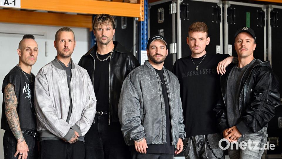 Die Gruppe um das Front-Duo Kevin Ratajczak und Nico Sallach ist bekannt für ihren Mix aus Metal und allem, was die Musikindustrie sonst noch so hergibt. Bild: Federico Gambarini/dpa