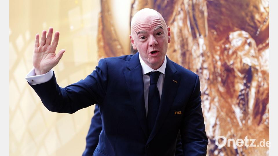 Gianni Infantino steht massiv unter Druck. (Archivbild) Bild: Bradley Collyer/PA Wire/dpa