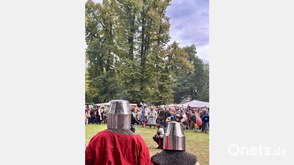 Die große Ritterschlacht begeistert jedes Jahr zahlreiche Besucherinnen und Besucher und gehört zu den Höhepunkten des Mittelalterfestes „Horto Historico“ in Teublitz. Bild: Dominik Kronschnabl