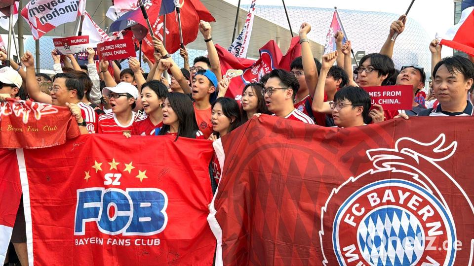 Die Begeisterung über den FC Bayern war in Hongkong groß. Bild: Christian Kunz/dpa