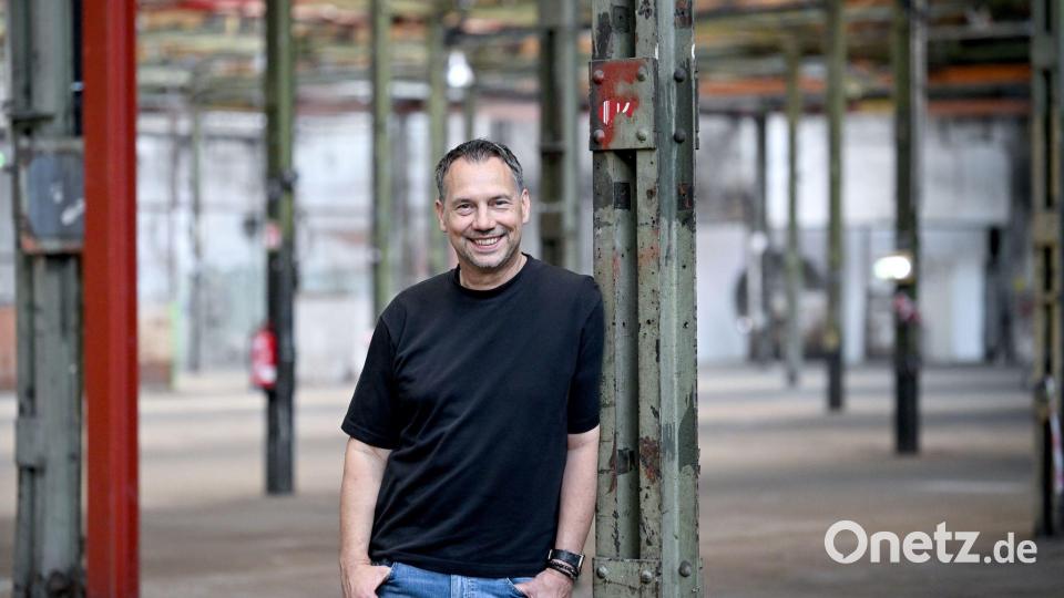 Sebastian Fitzek feiert sein 20-jähriges Autorenjubiläum. Bild: Britta Pedersen/dpa