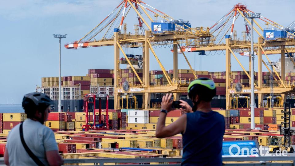Die deutschen Exporteure erleben gerade wieder bessere Zeiten. (Archivbild) Bild: Hauke-Christian Dittrich/dpa