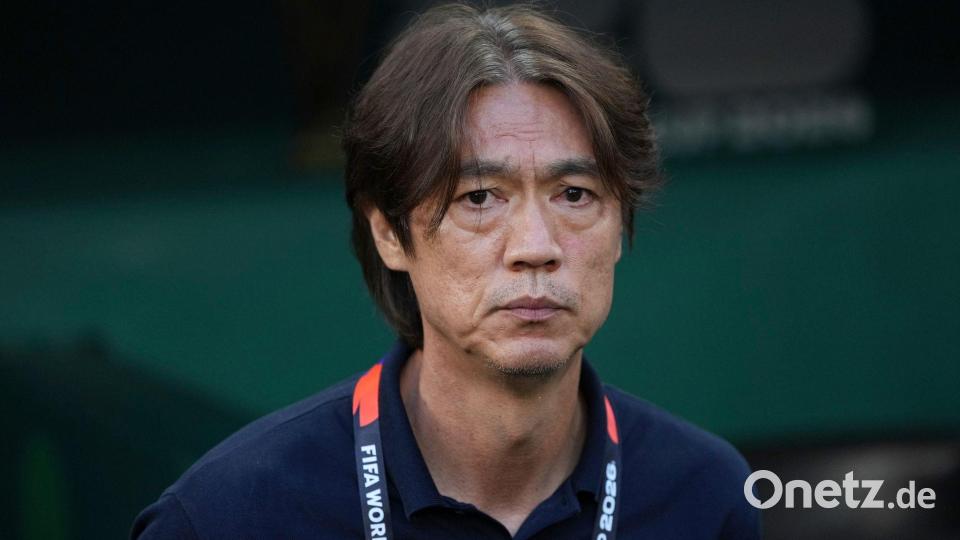 Südkoreas Ex-Trainer Hong Myung-bo wurde von der Öffentlichkeit für das frühzeitige Ausscheiden der südkoreanischen Nationalmannschaft bei der WM in Amerika verantwortlich gemacht. Bild: Moises Castillo/AP/dpa