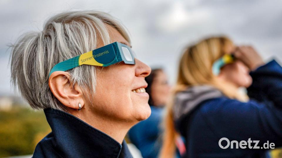 In Spanien wurden Hunderte offizielle Beobachtungsplätze für die Sonnenfinsternis am 12. August eingerichtet. Die Sonne steht dann ganz tief über dem Horizont und schon kleine Hügel, eine Baumgruppe oder ein Gebäude können den Spaß verderben. Bild: Axel Heimken/dpa