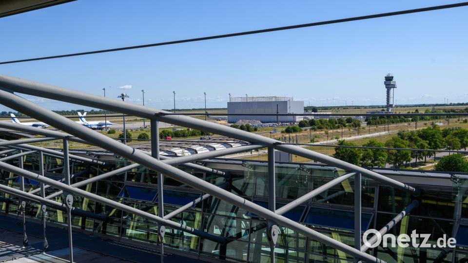 Ein Vorfall mit einer Sprengstoff-Drohne am Flughafen Leipzig/Halle hatte vor wenigen Tagen für großes Aufsehen gesorgt. Dazu ermittelt die Bundesanwaltschaft. Bild: Hendrik Schmidt/dpa