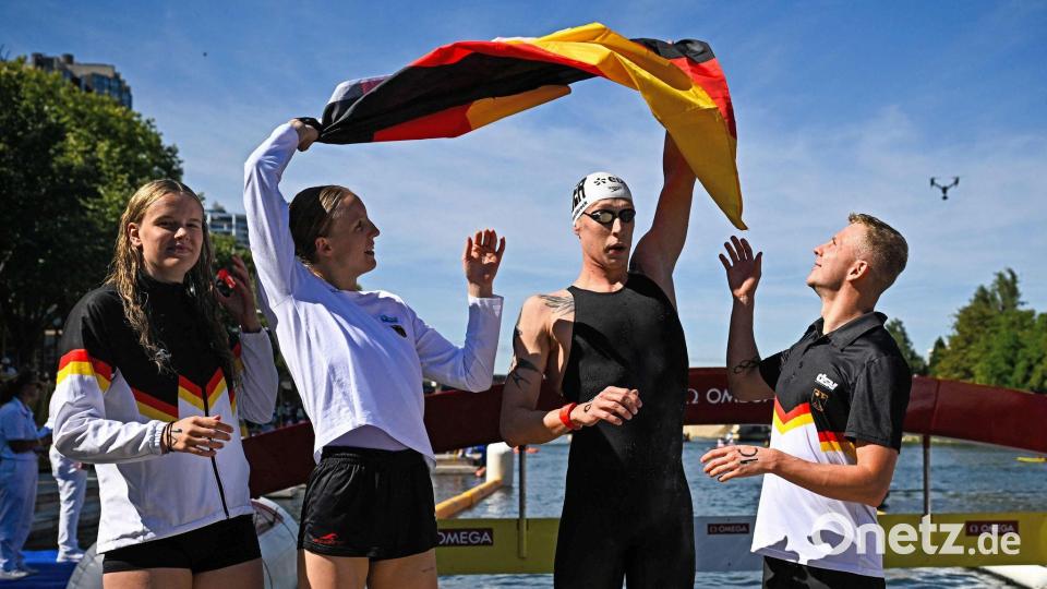 Die deutsche Freiwasser-Staffel hat Grund zur Freude. Bild: Julien De Rosa/AFP/dpa