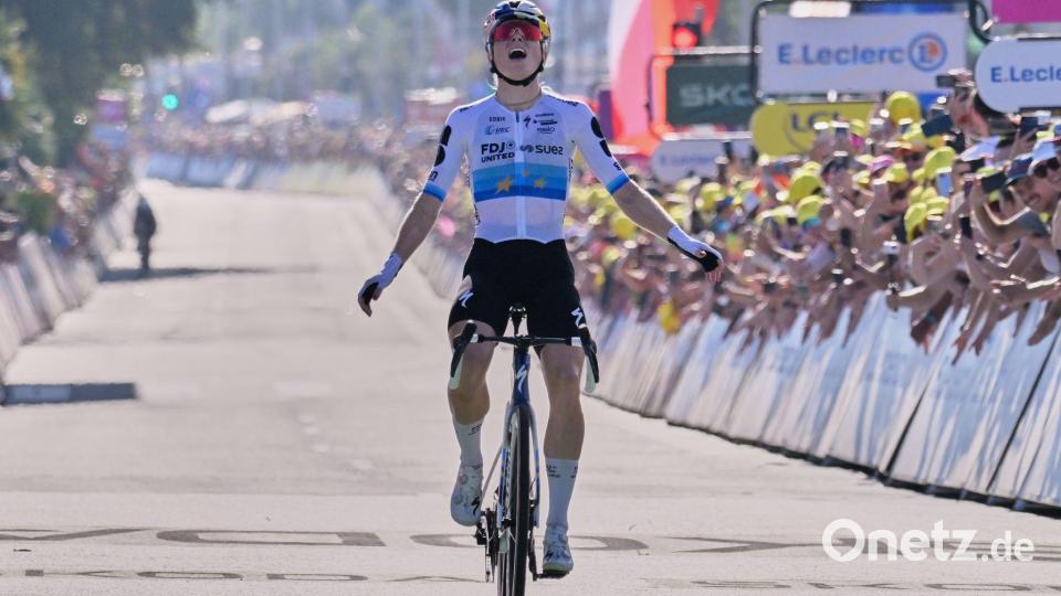 Demi Vollering hat zum zweiten Mal die Tour de France der Frauen gewonnen. Bild: Philippe Magoni/AP/dpa