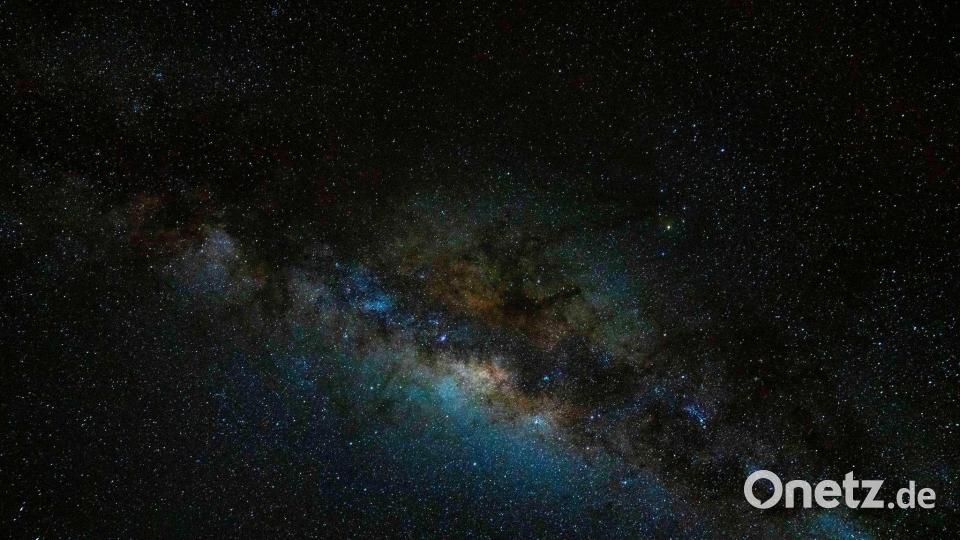 Viele Kinder wachsen nahezu komplett ohne Blick in den Sternenhimmel auf - weil er selten so zu sehen ist wie hier über der Atacama-Wüste. Bild: Esteban Felix/AP/dpa