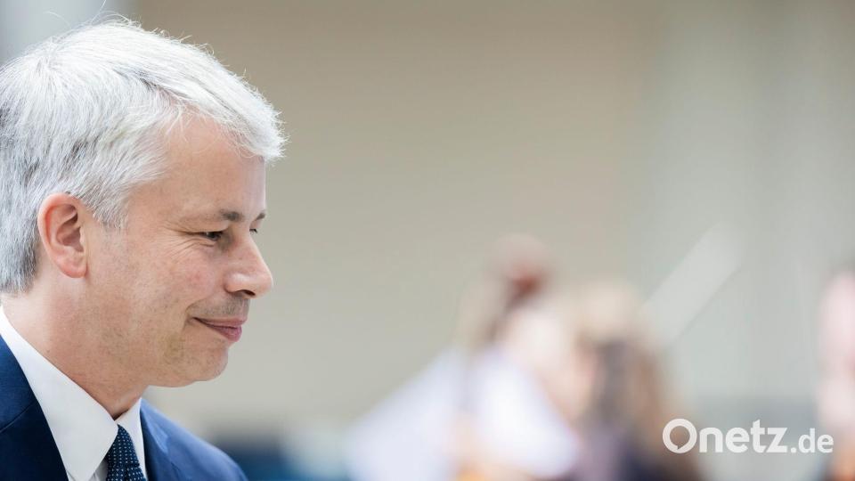 Laut Bundesverkehrsminister Bilger haben Bahnkunden und Steuerzahler einen Anspruch darauf, dass wirklich der Erfolg gemessen wird. (Archivbild) Bild: Christoph Soeder/dpa