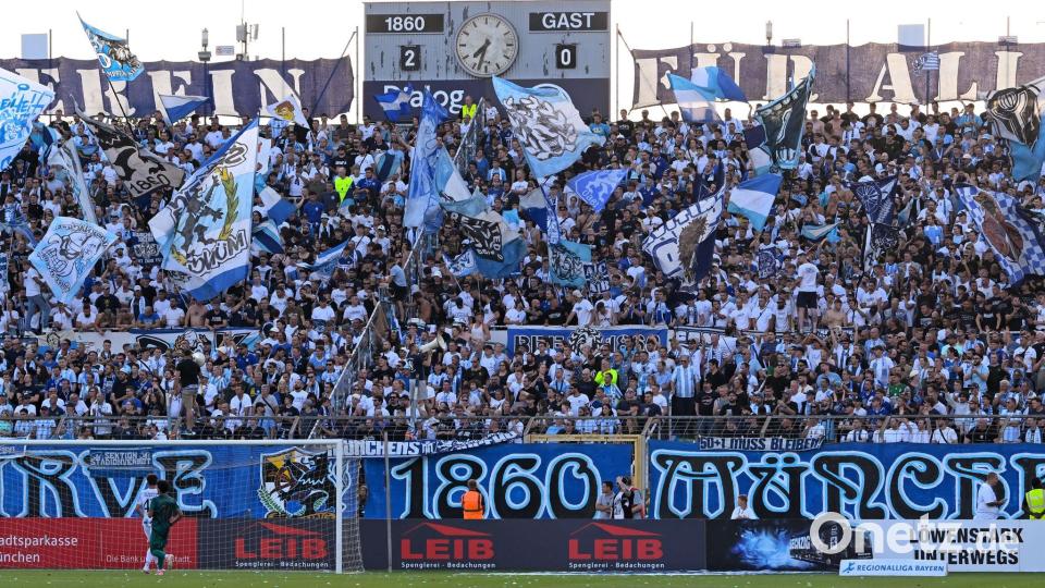 Vor frenetischen Fans im Grünwalder Stadion reichte eine 2:0-Führung nicht für 1860. Bild: Sven Hoppe/dpa