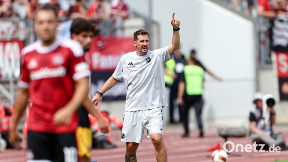 Miroslav Klose erlebt einen Traumstart seiner Nürnberger. Bild: Daniel Löb/dpa