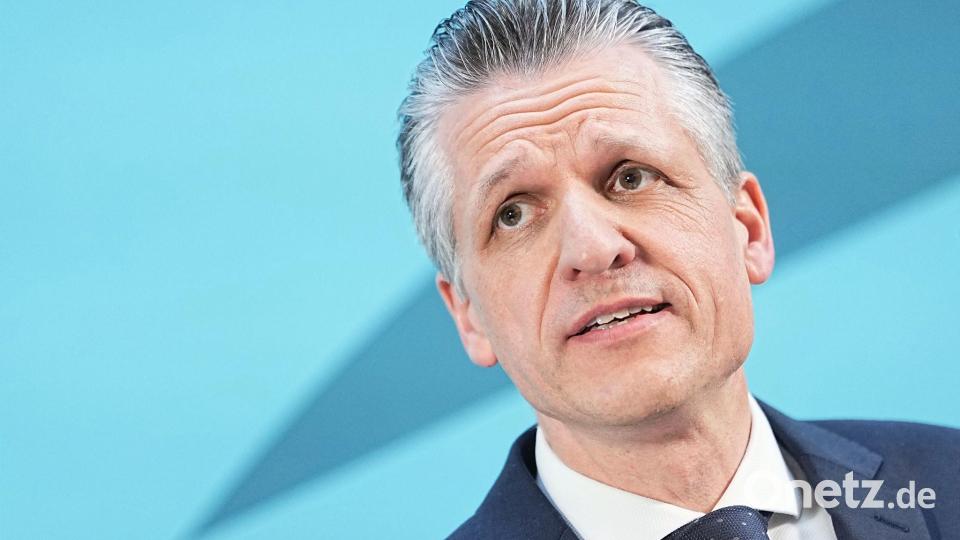 Unionsfraktionschef Thorsten Frei beharrt auf Abschaffung der abschlagsfreien Frührente nach 45 Beitragsjahren, sieht aber auch die Notwendigkeit einer sozialen Abfederung. (Archivfoto) Bild: Michael Kappeler/dpa