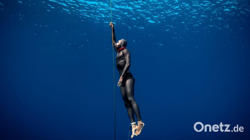 Im Meer ist Tieftauchen leichte, dort hat der Apnoetaucher Minja Marinković es auf 100 Meter geschafft. Bild: Samuel Mauch/dpa
