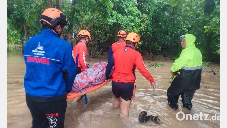 Die heftigen Regenfälle haben zu schweren Überschwemmungen geführt. Bild: Uncredited/Philippine Coast Guard/AP/dpa