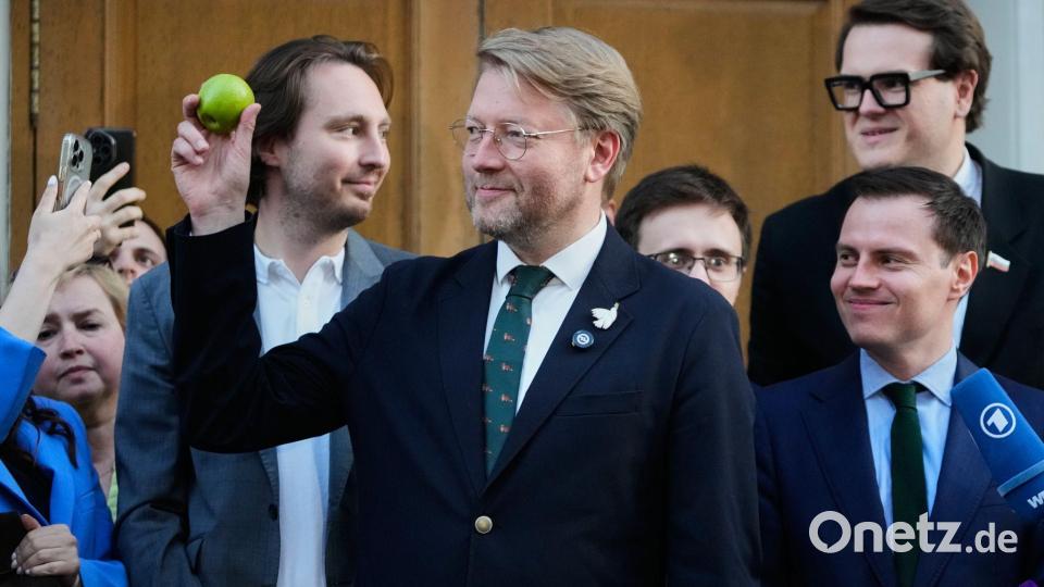 „Nichts ist vorbei. Alles fängt erst an“, schrieb Jabloko-Chef Nikolai Rybakow nach dem Urteilsspruch bei Telegram. Bild: Pavel Bednyakov/AP/dpa
