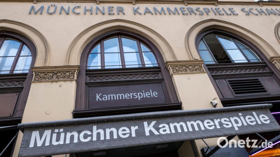Die Münchner Kammerspiele sahnten in der Kritikerumfrage ab. (Archivbild) Bild: Peter Kneffel/dpa