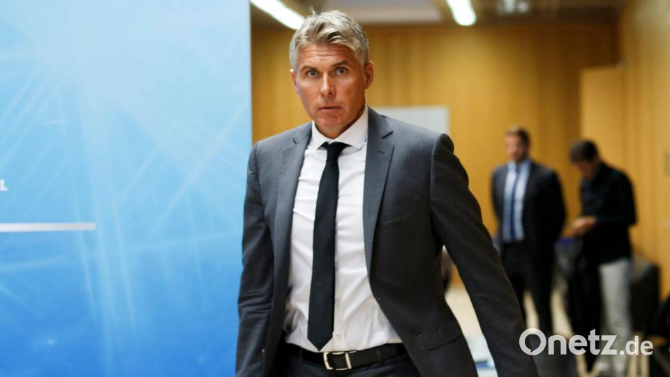 Kündigte neue Leitlinien beim Videobeweis an: UEFA-Schiedsrichterchef Roberto Rosetti. (Archivbild) Bild: Salvatore Di Nolfi/Keystone/dpa
