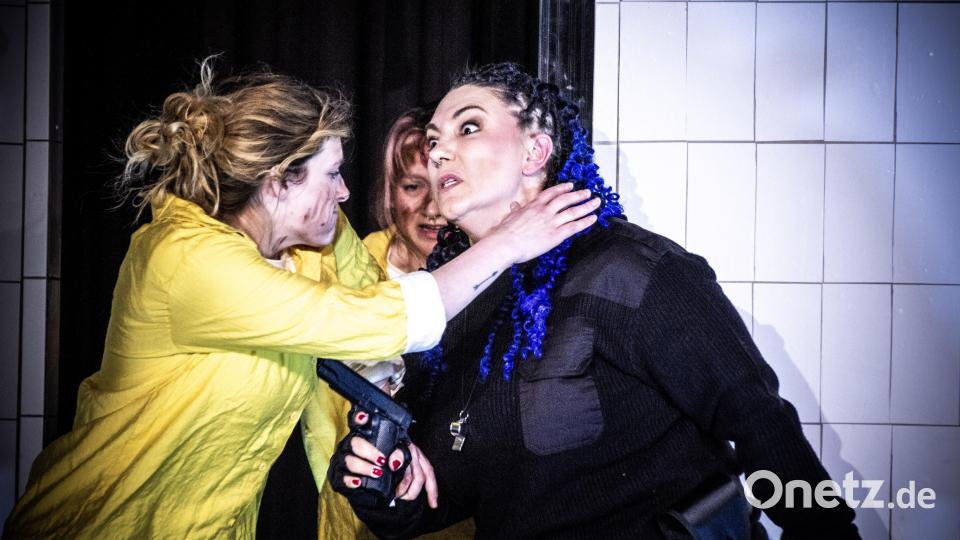 Szenenbild aus „Das Experiment“ des OVIGO Theaters. Bild: Freya Fehse / OVIGO Theater