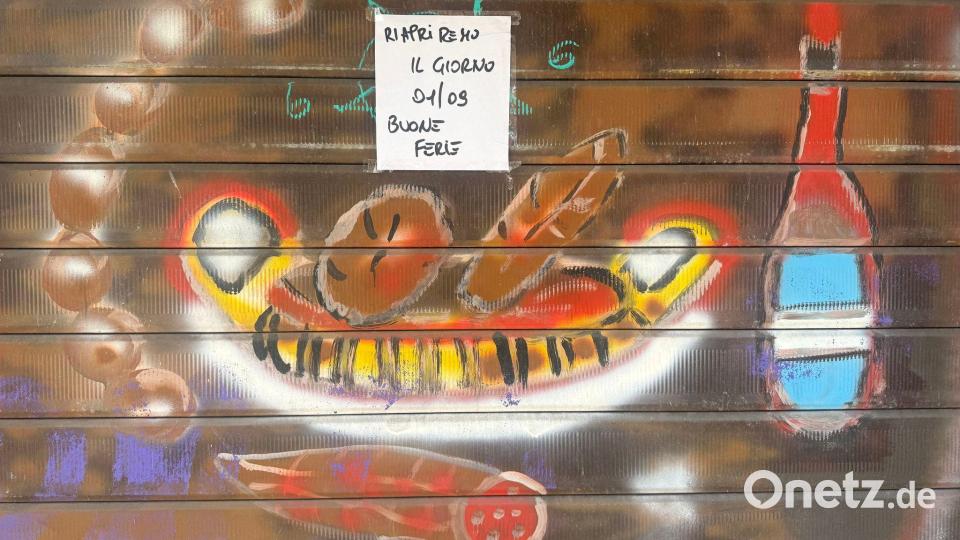 Ein kleines Kunstwerk - der Laden hat aber leider geschlossen. Bild: Christoph Sator/dpa