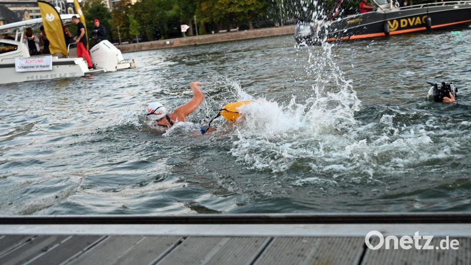 Besonders gefreut habe sich Pohl über den großen Zuspruch zum Start in Frankfurt. (Archivbild) Bild: Jennifer Brückner/dpa