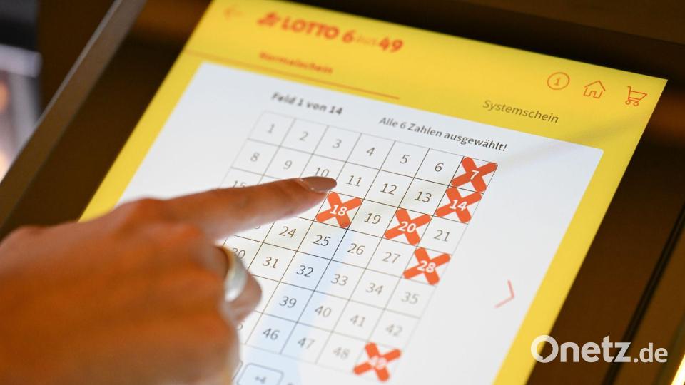 Welche Zahlen führen zum Hauptgewinn? Die nächste Lotto-Ziehung steht an. (Symbolbild) Bild: Bernd Weißbrod/dpa