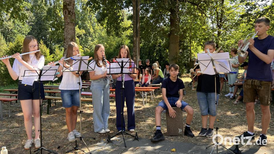 Benjamin Klier (rechts) hatte ein Septett zusammengestellt. Bild: Marianne Moosburger