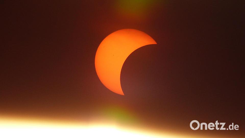Blick auf die partielle Sonnenfinsternis von Weiden-Ost aus. Bild: Thomas Schaller
