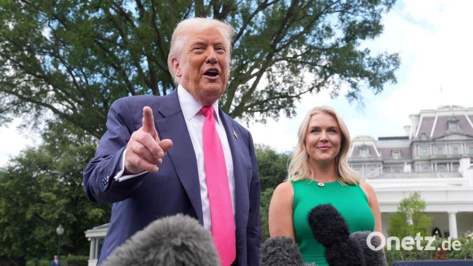 Leavitt gilt als Loyalistin Trumps. (Archivbild) Bild: Manuel Balce Ceneta/AP/dpa