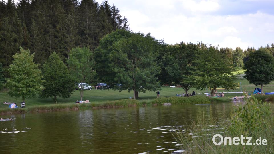 Idyllisch liegt das Natur-Waldbad Tröbes. Die Wassertemperatur lagen Ende Mai bei 20 Grad Celsius. Archivbild: Peter Garreiss