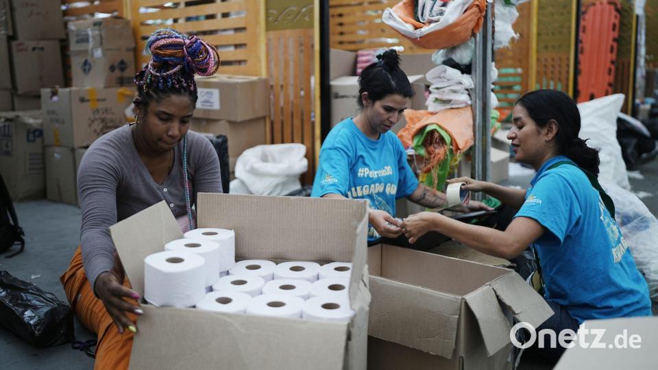 Organisationen und Bürger haben Hilfsgüter für die mehr als 100.000 Betroffenen gespendet. Bild: Ivan Valencia/AP/dpa