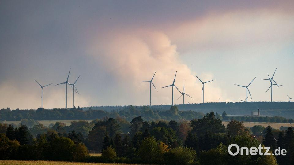 Ein großer Waldbrand im Hohen Venn könnte auch auf Nordrhein-Westfalen übergreifen. Bild: Thomas Banneyer/dpa