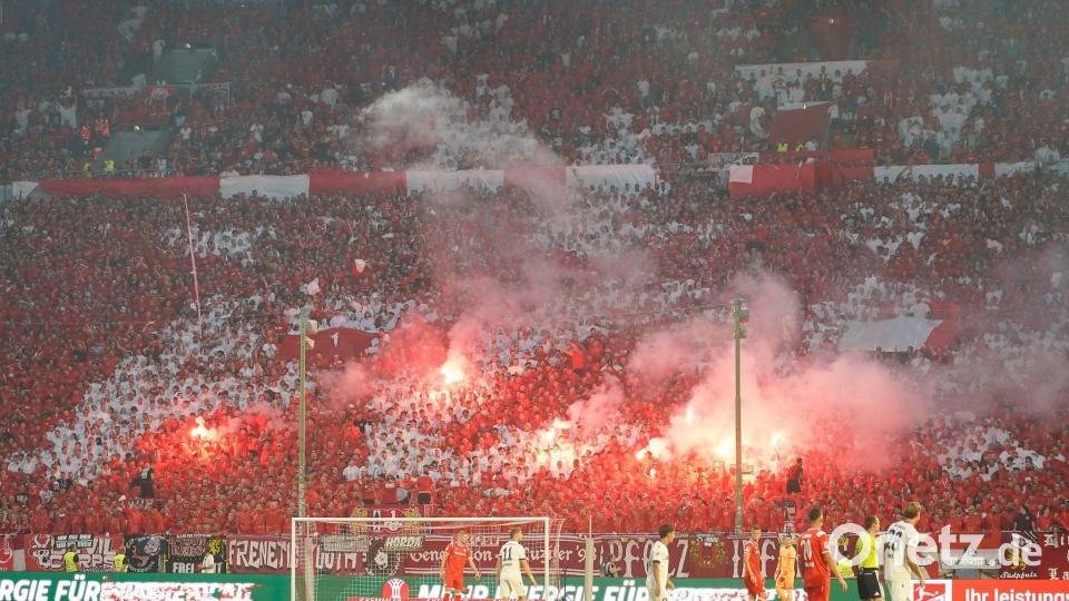 Im Südwest-Derby gab es viele Emotionen auf den Rängen. Bild: Marc Schüler/dpa