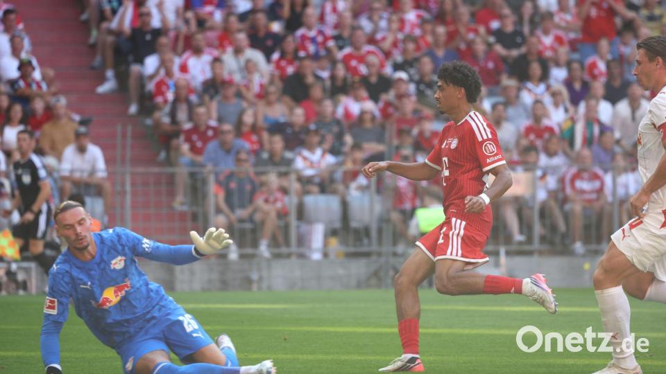Nathaniel Brown (M) trifft erstmals für den FC Bayern. Bild: Karl-Josef Hildenbrand/dpa