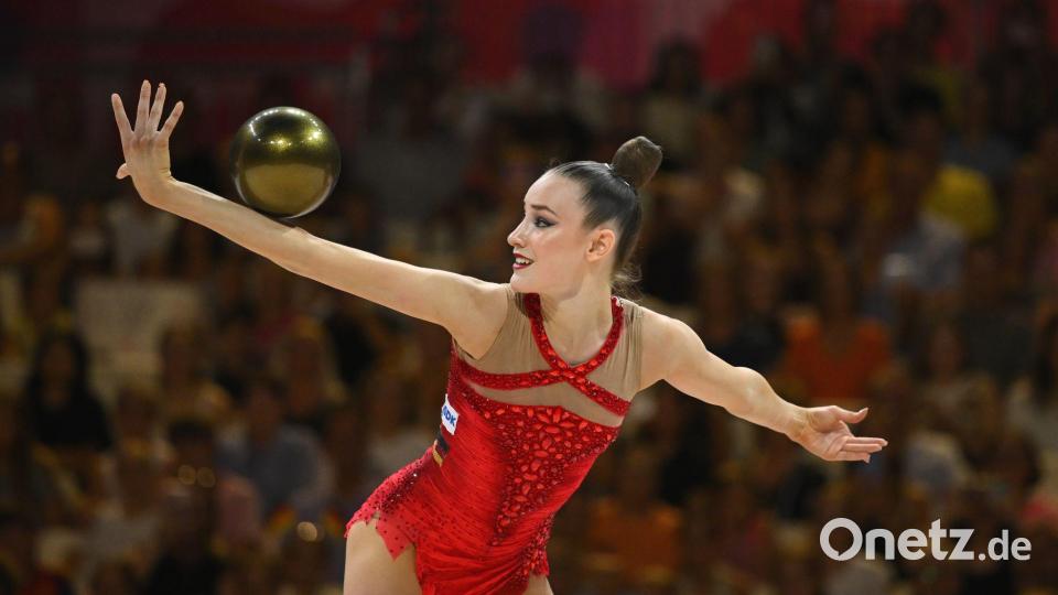 Holt Gold mit dem Ball: Darja Varfolomeev. Bild: Marijan Murat/dpa