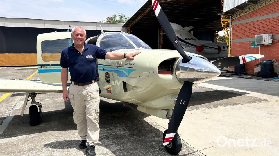 Der Deutsche Gerhard Thyben bringt als ehrenamtlicher Pilot Hilfslieferungen in vom Erdbeben betroffene abgelegene Gebiete. Bild: Philipp Znidar/dpa