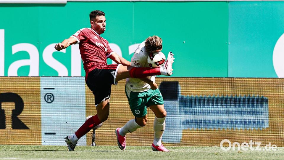Nürnberg und Fürth zeigten ein teils spektakuläres Frankenderby. Bild: Daniel Löb/dpa