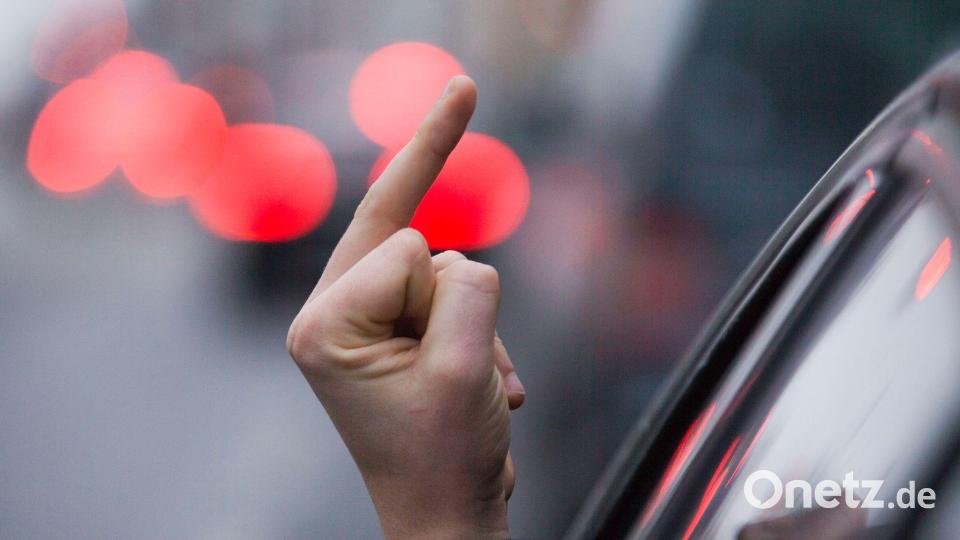 Die Aggression im Straßenverkehr hat zugenommen. (Symbolbild) Bild: Jens Büttner/dpa-Zentralbild/dpa