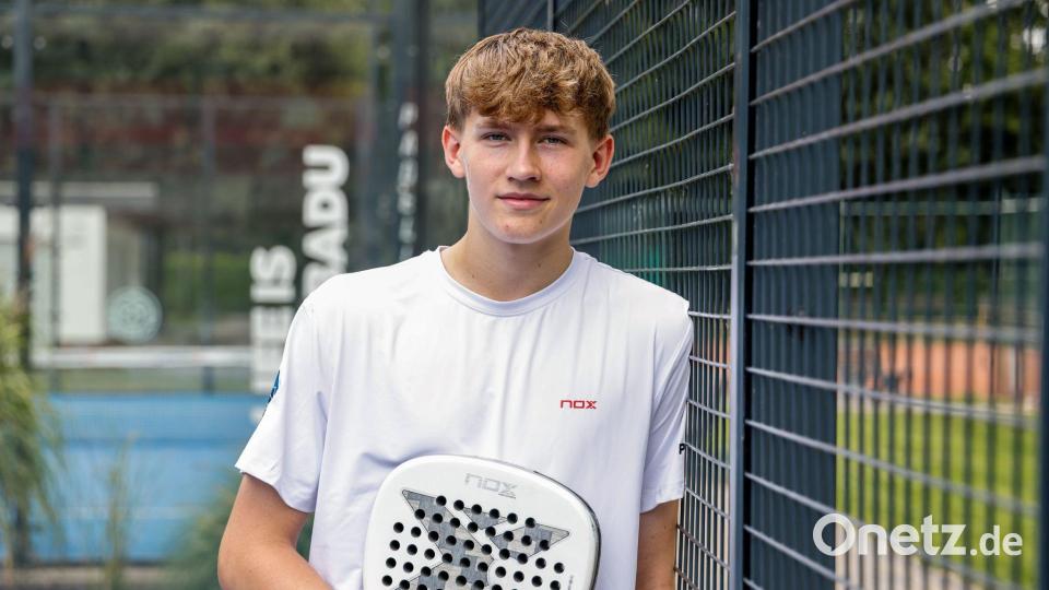 Padel-Spieler Jonas Trümpler träumt davon, Padel-Profi zu werden. Bild: Focke Strangmann/dpa