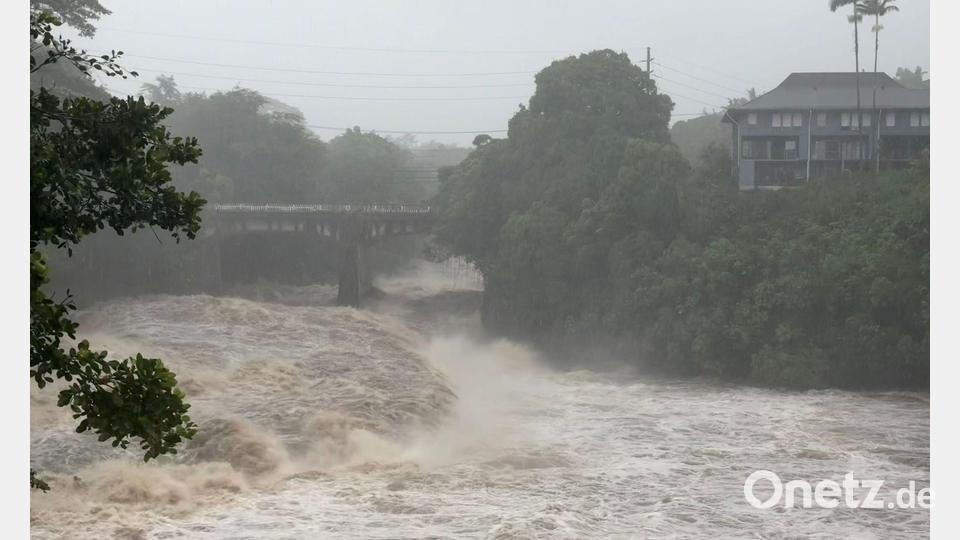 Teile der Insel sind noch von der Außenwelt abgeschnitten. Bild: Taylor Cozloff/Civil Beat/AP/dpa