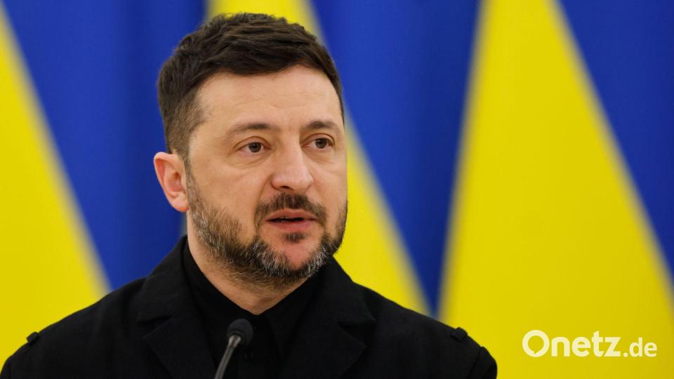 Der ukrainische Präsident Wolodymyr Selenskyj hat die stellvertretende Leiterin seines Präsidentenbüros entlassen. (Archivbild) Bild: Mindaugas Kulbis/AP/dpa