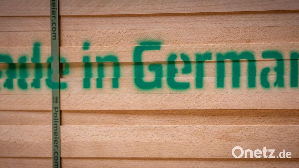 Die deutschen Exporte haben zuletzt trotz höherer Zollschranken und internationaler Konflikte zugelegt. (Symbolbild) Bild: Jens Büttner/dpa