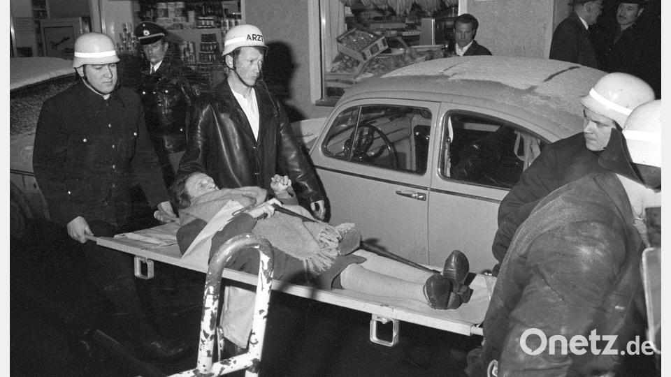 Fünfzehn Menschen wurden bei dem Anschlag verletzt, vier von ihnen schwer. (Archivbild) Bild: picture alliance / Joachim Barfknecht/dpa