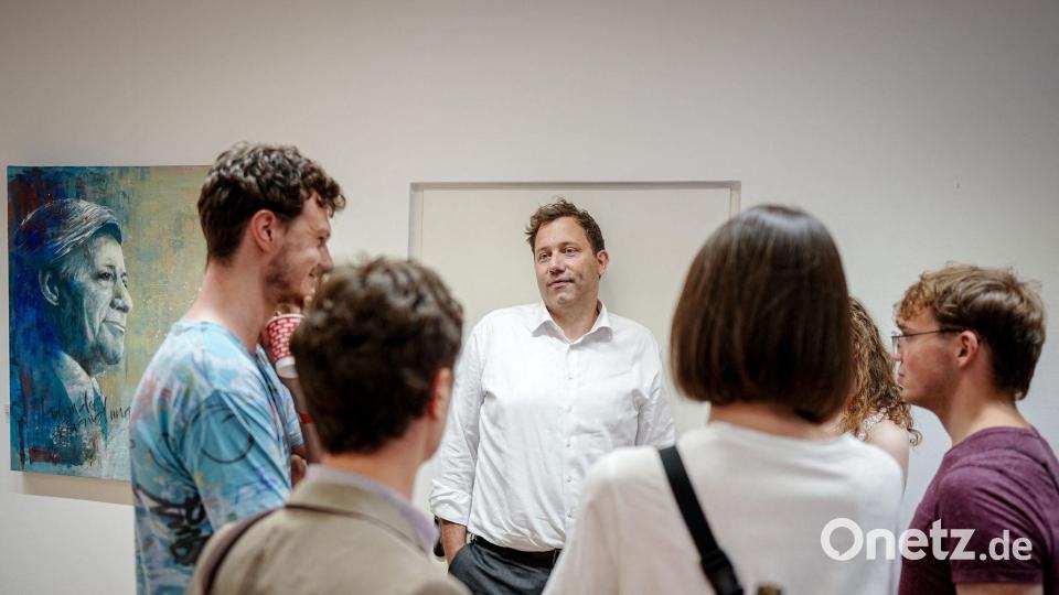 Für Klingbeil lautet das Motto dieser Tage: Bürgergespräch statt großer Wahlkampfbühne. Bild: Kay Nietfeld/dpa
