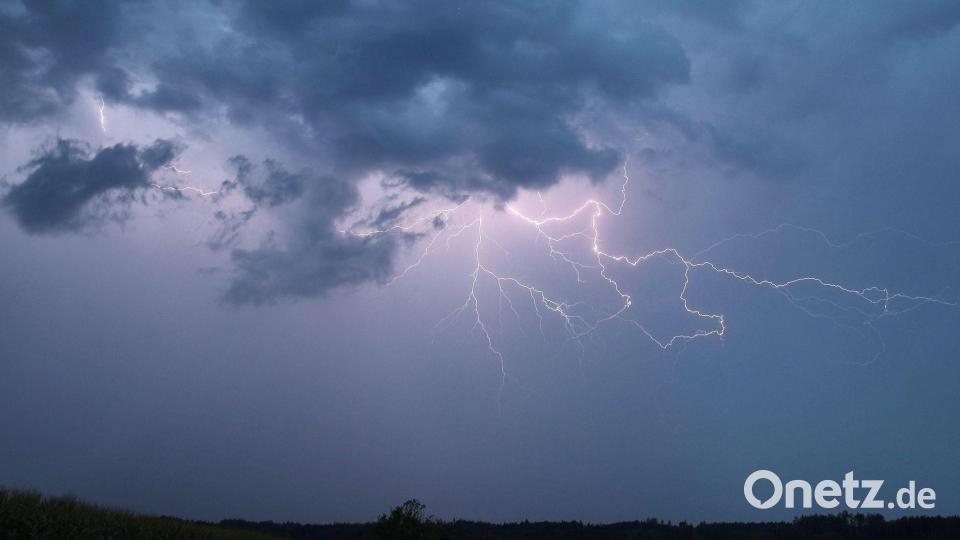 Für Schwaben gab der DWD eine Unwetterwarnung heraus. (Archivbild) Bild: Alexander Wolf/onw-images/dpa