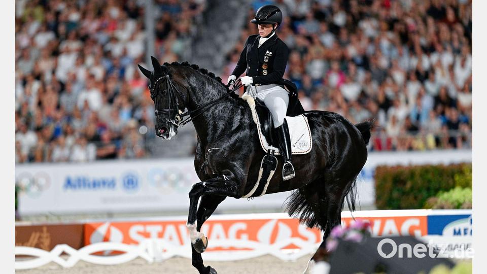 Isabell Werth verteidigt den Pferdesport gegen Kritiker. (Archivbild) Bild: Uwe Anspach/dpa