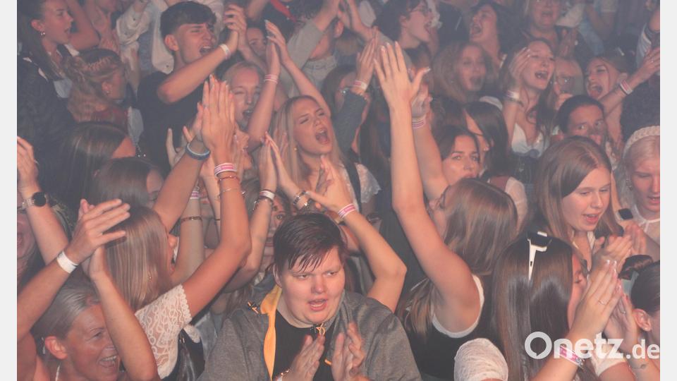Ekstase pur: Ja, so geht Party! Bild: Konrad Rosner