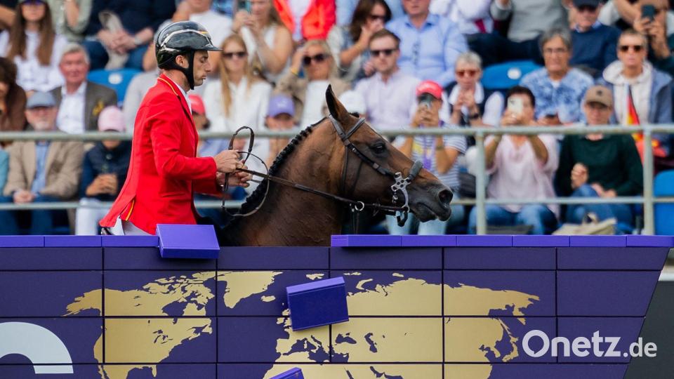 Richard Vogel Pferd verweigerte an der Mauer. Bild: Rolf Vennenbernd/dpa